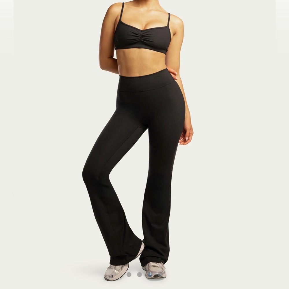 437 Leisure Pant Black - Picture 3 of 5